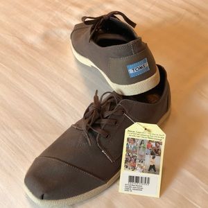 Men’s Toms